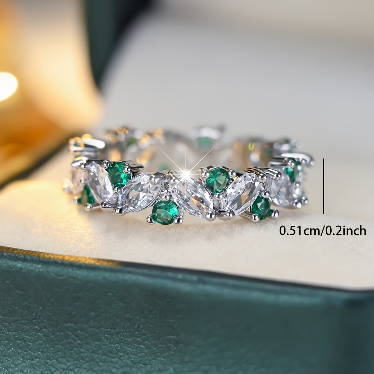 Women's Interlocking Green & White Cubic Zirconia Ring, Casual
